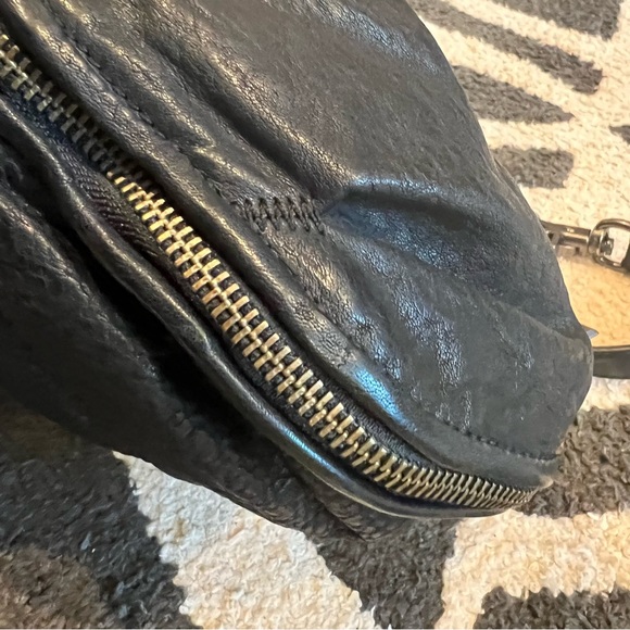 Botkier Black Leather Bucket Shoulder Bag Grommets Crossbody Adjustable - Picture 14 of 15